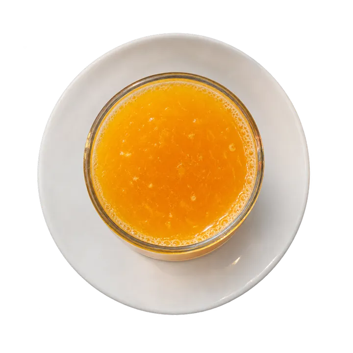 Un verre de jus d'orange pressé